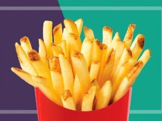 wendys-guarantees-crispy-fries-FT-BLOG1020-e95bbddf33774ae2b0b79c870f7411d2